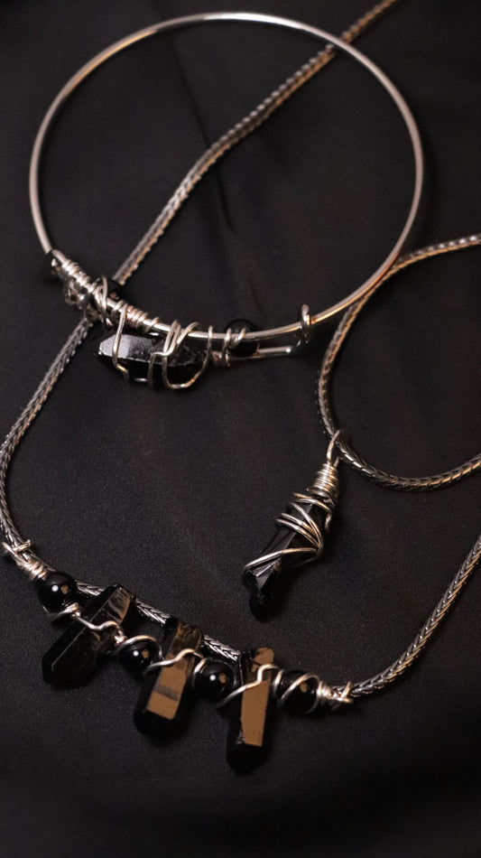 Jewelry Set: Black Quartz (decorative) Necklaces and Bracelet